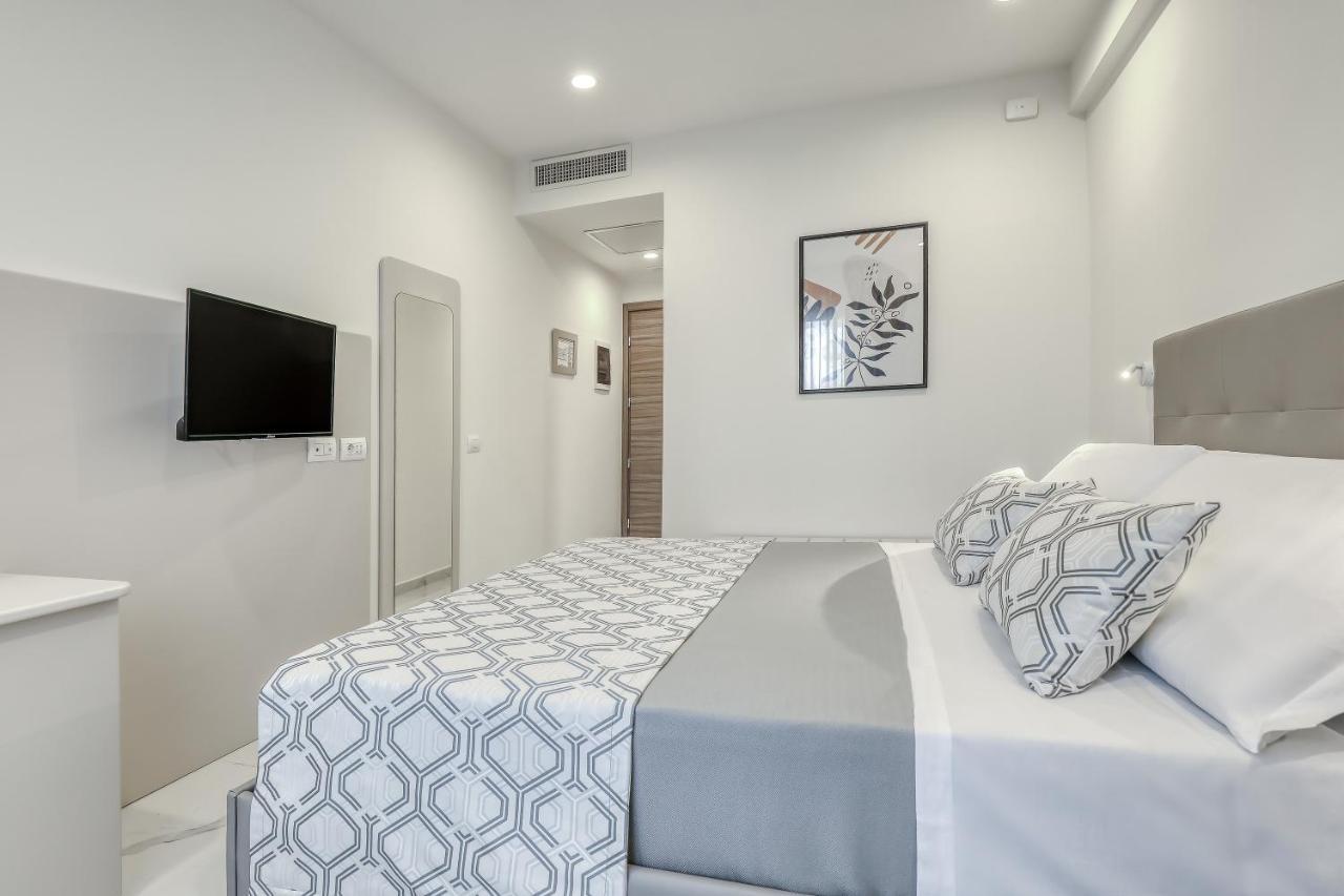 Standard Double Room,1293973303:JPEG